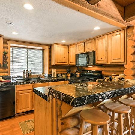 Cozy Utah Cabin With Deck And Fire Pit! Duck Creek Village 외부 사진