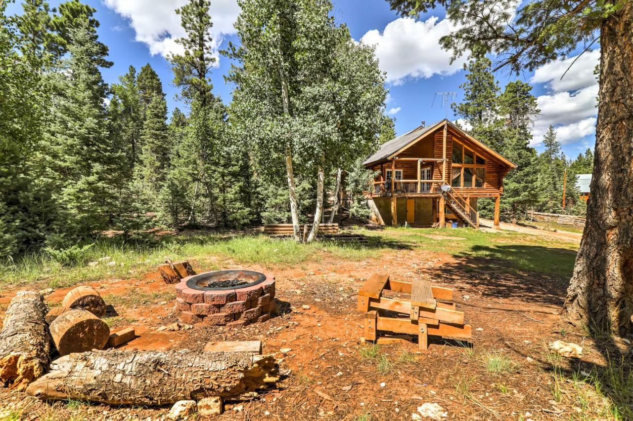 Cozy Utah Cabin With Deck And Fire Pit! Duck Creek Village 외부 사진