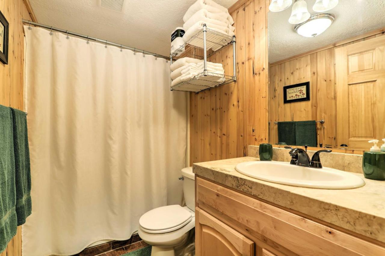 Cozy Utah Cabin With Deck And Fire Pit! Duck Creek Village 외부 사진